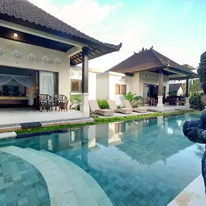 3* Holiday park Queen Bisma - 10 Min Walking To Center